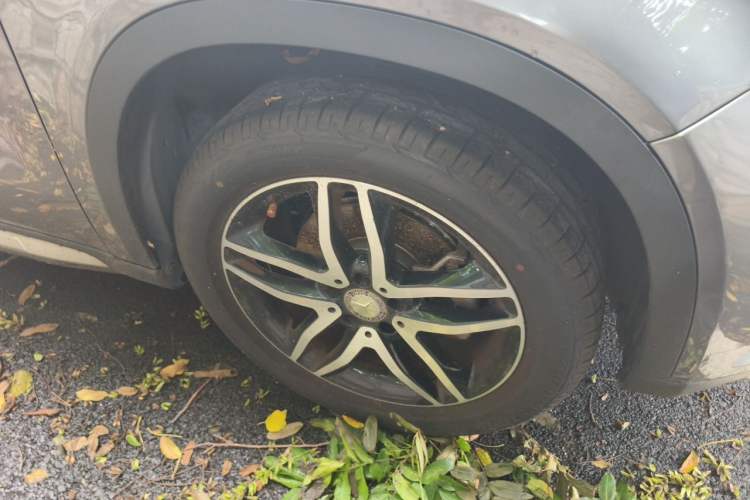 Used Mercedes-Benz GLA 2016 GLA 200 Fashion Model Right Front Wheel Hub