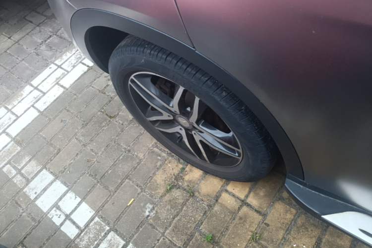 Used Mercedes-Benz GLA 2016 GLA 200 Fashion Model Right Rear Wheel Hub