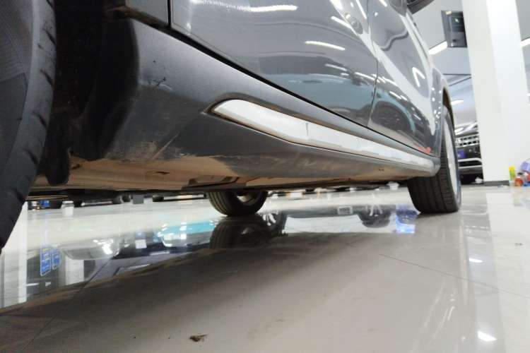 Used Mercedes-Benz GLA 2016 GLA 200 Sport Edition Right Side Sill