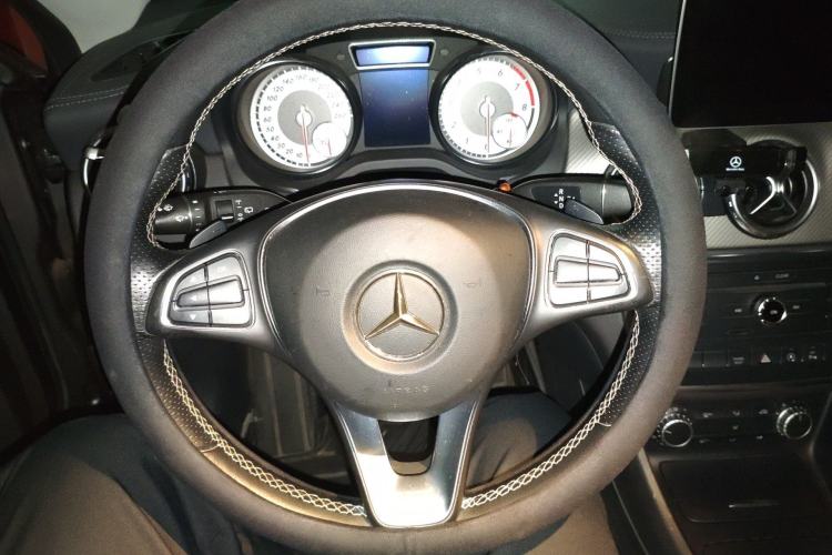 Used Mercedes-Benz GLA 2016 GLA 200 Fashion Model Steering Wheel
