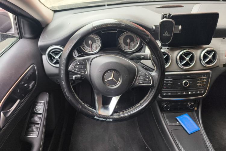 Used Mercedes-Benz GLA 2016 GLA 220 4MATIC Fashion Edition Steering Wheel