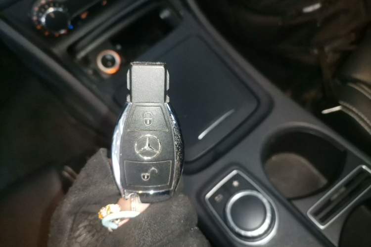 Used Mercedes-Benz GLA 2016 GLA 200 Sport Edition Vehicle Key
