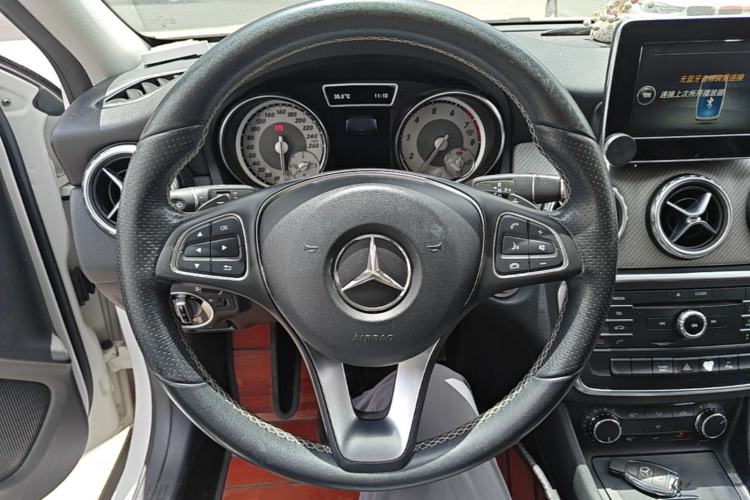 Used Mercedes-Benz GLA 2016 GLA 200 Fashion Model Steering Wheel