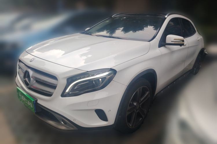 Used Mercedes-Benz GLA 2016 GLA 220 4MATIC Luxury Model Guazi used car, China used car export, Used car for sale, Used cars, Cheapest cars for sale
