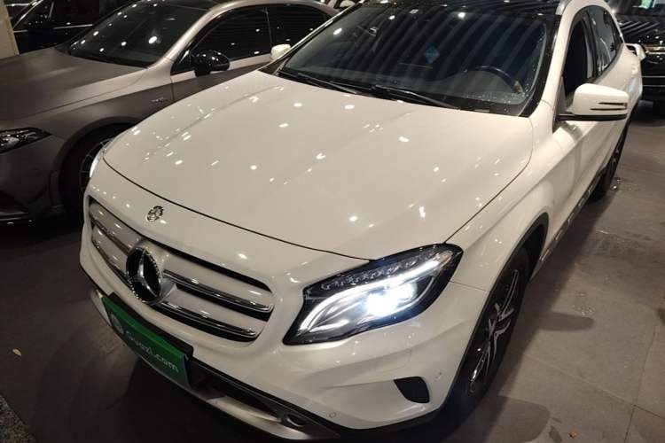 Mercedes-Benz GLA 2016 GLA 220 4MATIC Fashion Edition usata Guazi used car, China used car export, Used car for sale, Used cars, Cheapest cars for sale