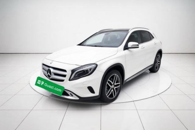 Mercedes-Benz GLA 2016 GLA 200 Fashion Model مستعملة
