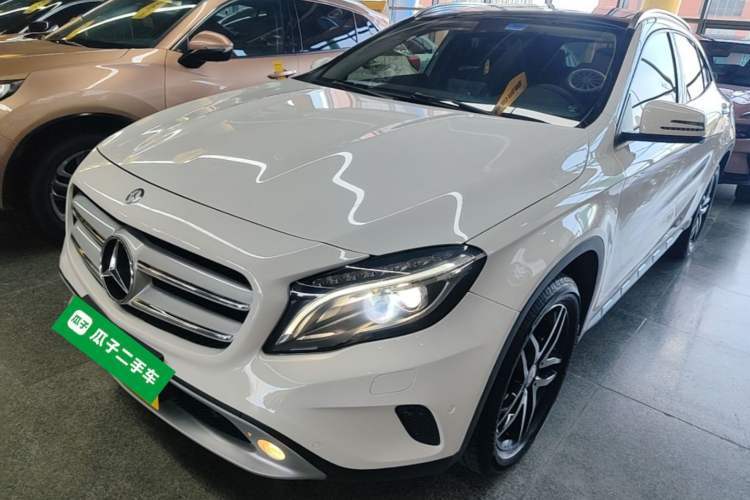 Used Mercedes-Benz GLA 2016 GLA 200 Fashion Model Guazi used car, China used car export, Used car for sale, Used cars, Cheapest cars for sale