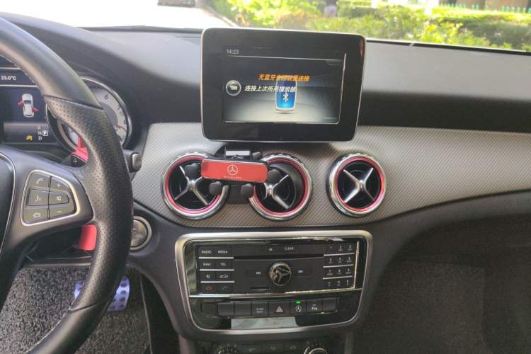 Used Mercedes-Benz GLA 2016 GLA 200 Sport Edition Audio And AC Panel