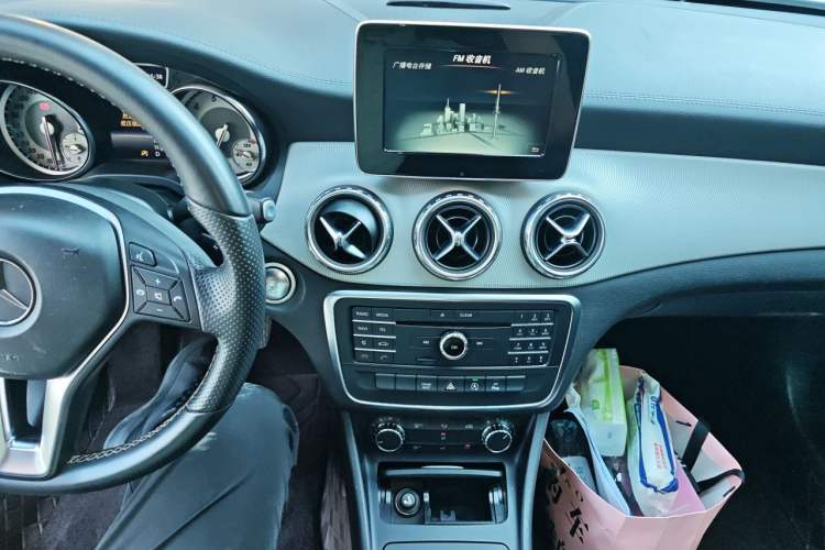 Used Mercedes-Benz GLA 2016 GLA 200 Fashion Model Audio And AC Panel