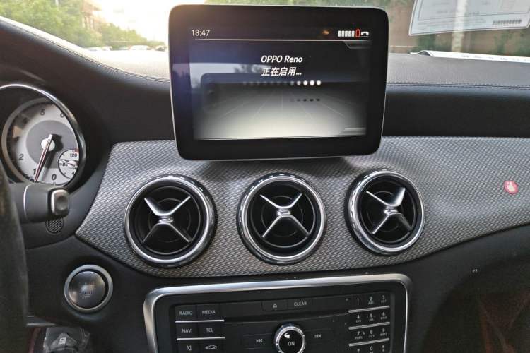 Used Mercedes-Benz GLA 2016 GLA 200 Fashion Model Audio And AC Panel
