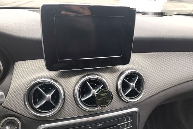 Used Mercedes-Benz GLA 2016 GLA 200 Sport Edition Audio And AC Panel