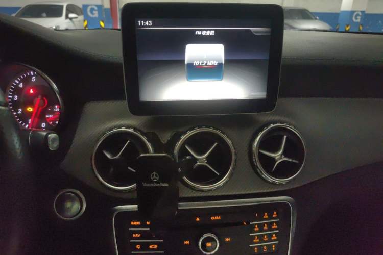 Used Mercedes-Benz GLA 2016 GLA 200 Fashion Model Audio And AC Panel