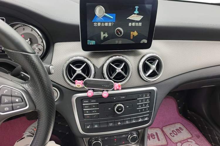 Used Mercedes-Benz GLA 2016 GLA 220 4MATIC Fashion Edition Audio And AC Panel