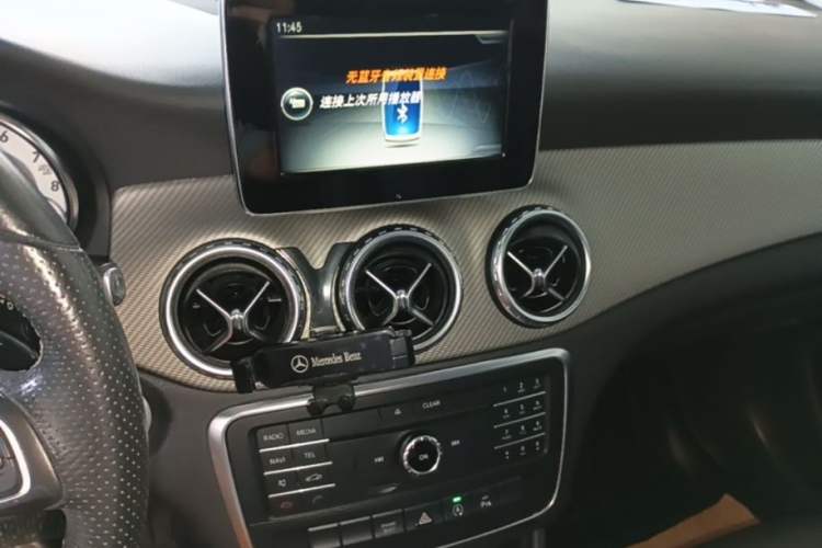 Used Mercedes-Benz GLA 2016 GLA 200 Sport Edition Audio And AC Panel