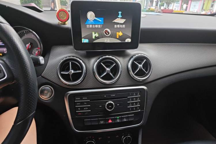 Used Mercedes-Benz GLA 2016 GLA 200 Sport Edition Audio And AC Panel