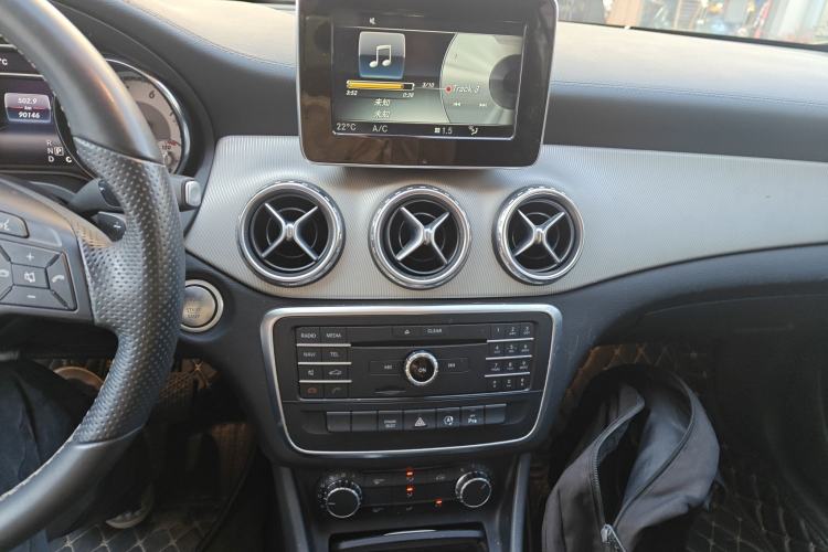 Used Mercedes-Benz GLA 2016 GLA 200 Fashion Model Audio And AC Panel