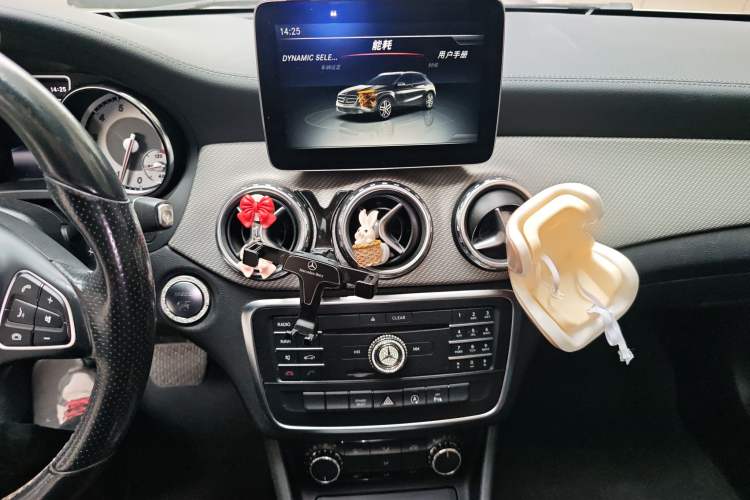 Used Mercedes-Benz GLA 2016 GLA 200 Fashion Model Audio And AC Panel
