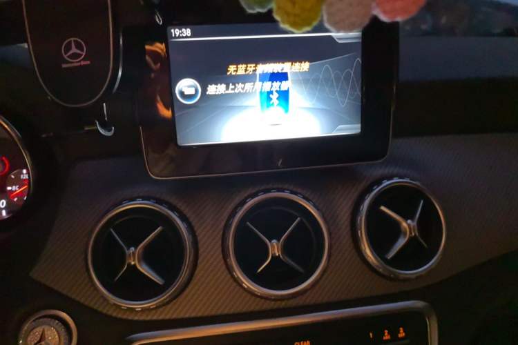 Used Mercedes-Benz GLA 2016 GLA 200 Sport Edition Audio And AC Panel