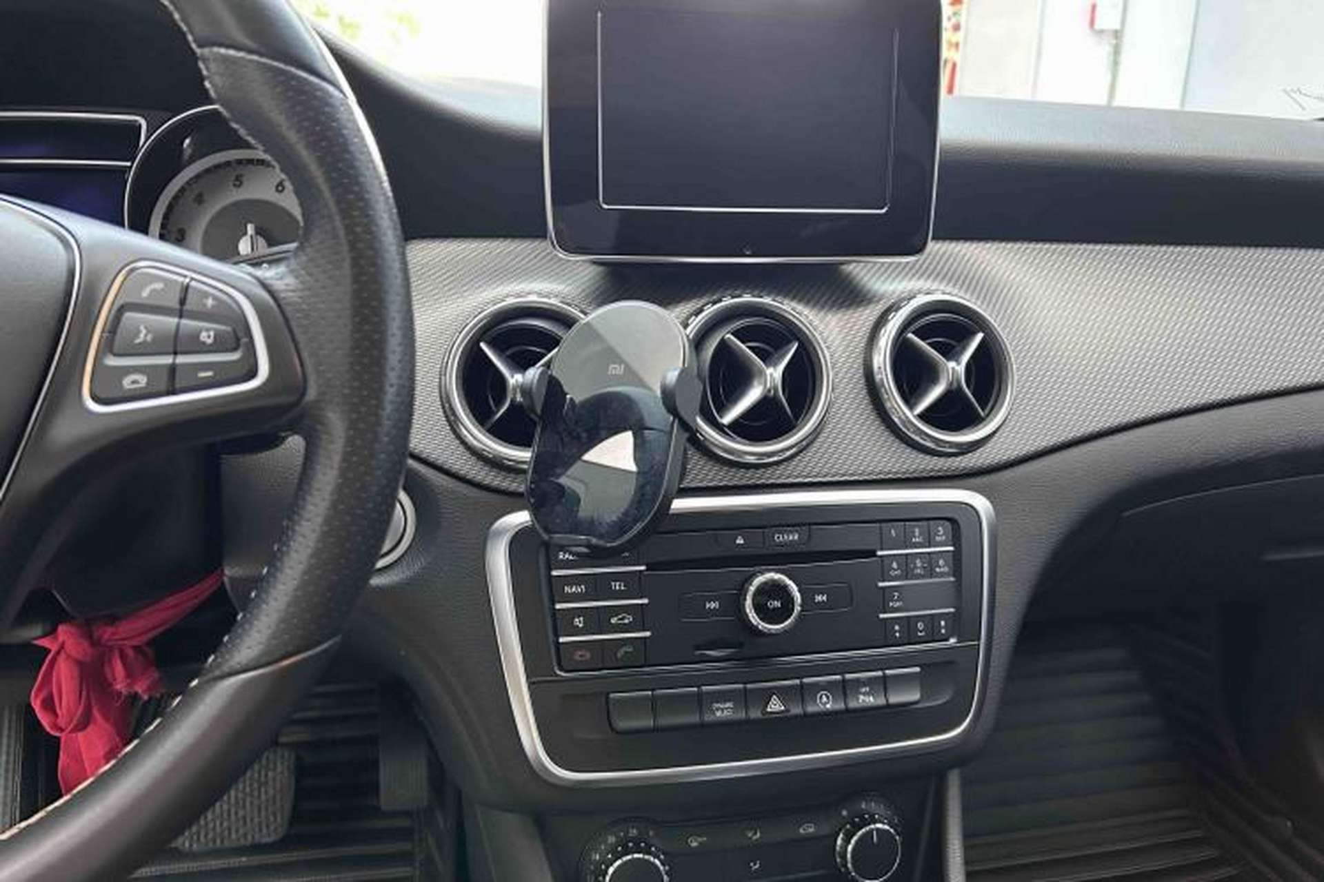 Used Mercedes-Benz GLA 2016 GLA 200 Sport Edition Audio And AC Panel
