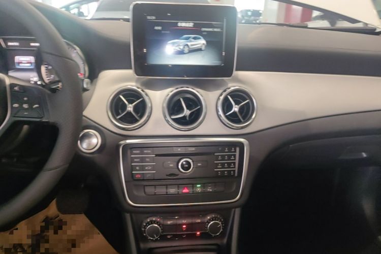 Used Mercedes-Benz GLA 2016 GLA 200 Fashion Model Audio And AC Panel
