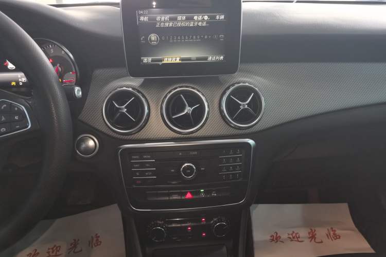 Used Mercedes-Benz GLA 2016 GLA 200 Sport Edition Audio And AC Panel
