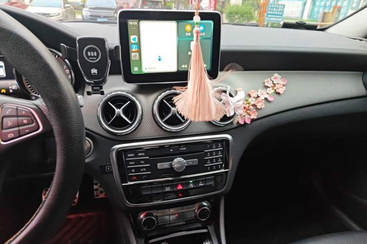 Used Mercedes-Benz GLA 2016 GLA 200 Fashion Model Audio And AC Panel