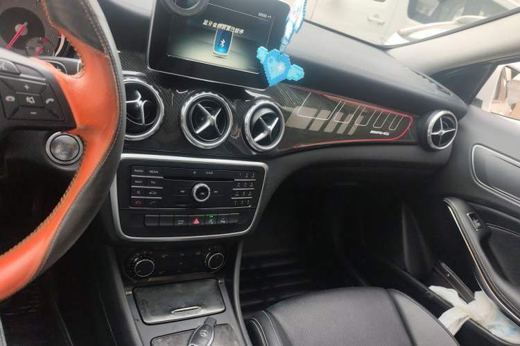 Used Mercedes-Benz GLA 2016 GLA 200 Fashion Model Audio And AC Panel