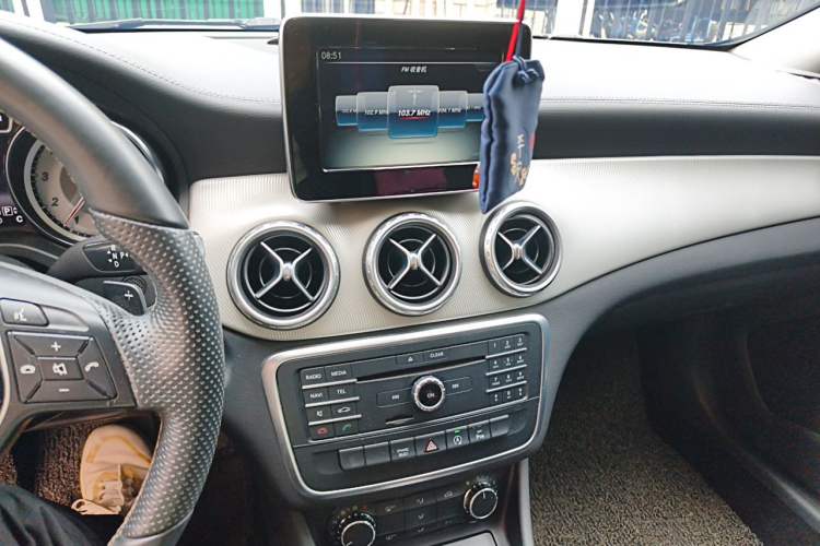 Used Mercedes-Benz GLA 2016 GLA 200 Fashion Model Audio And AC Panel