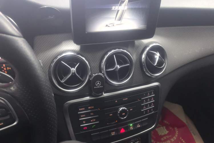 Used Mercedes-Benz GLA 2016 GLA 200 Fashion Model Audio And AC Panel
