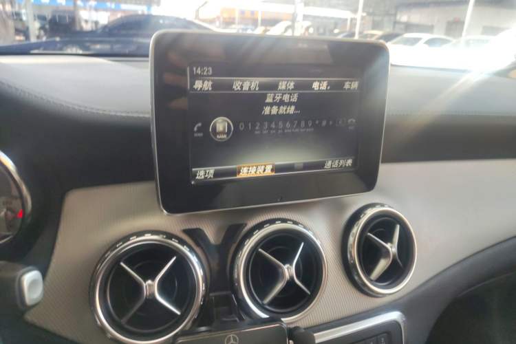 Used Mercedes-Benz GLA 2016 GLA 200 Fashion Model Audio And AC Panel