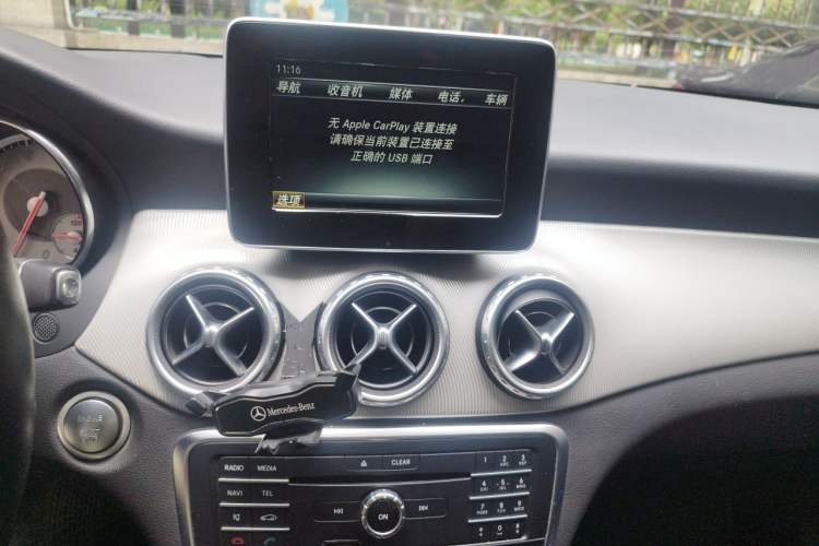 Used Mercedes-Benz GLA 2016 GLA 200 Fashion Model Audio And AC Panel