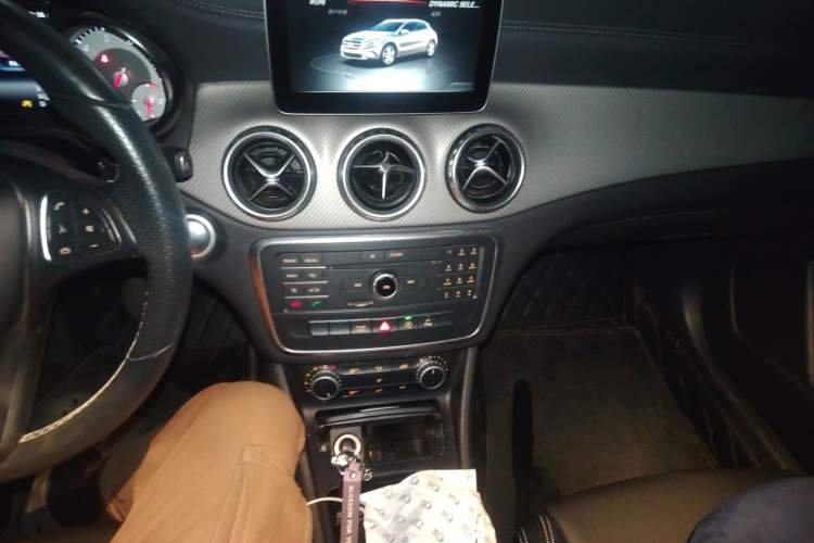 Used Mercedes-Benz GLA 2016 GLA 200 Fashion Model Audio And AC Panel
