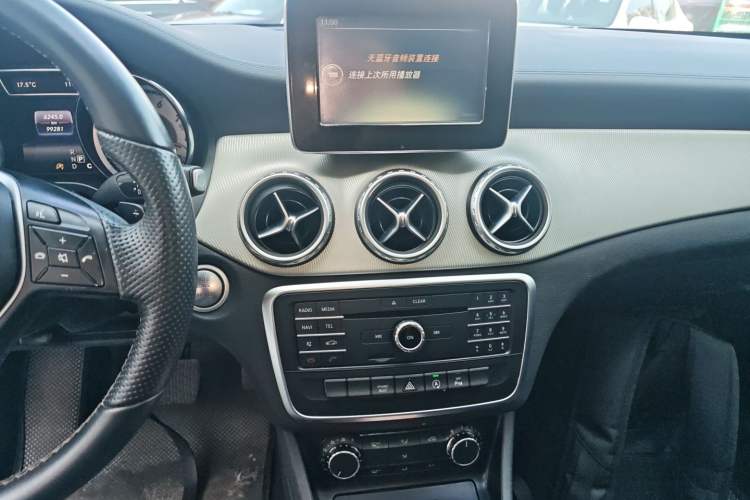 Used Mercedes-Benz GLA 2016 GLA 200 Fashion Model Audio And AC Panel