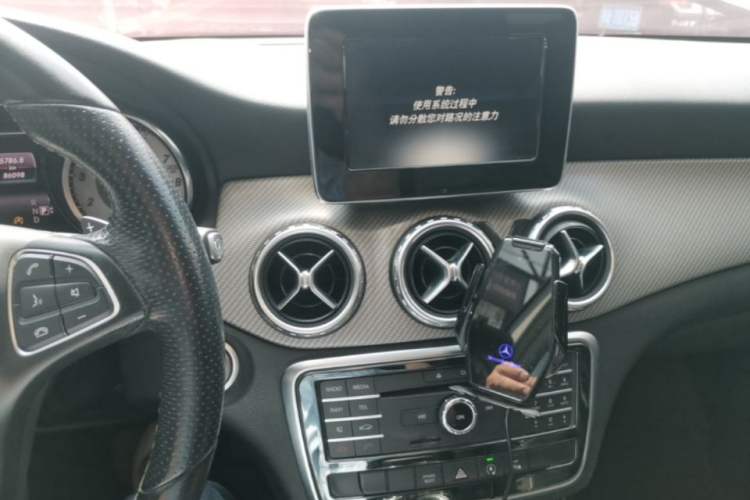 Used Mercedes-Benz GLA 2016 GLA 200 Sport Edition Audio And AC Panel