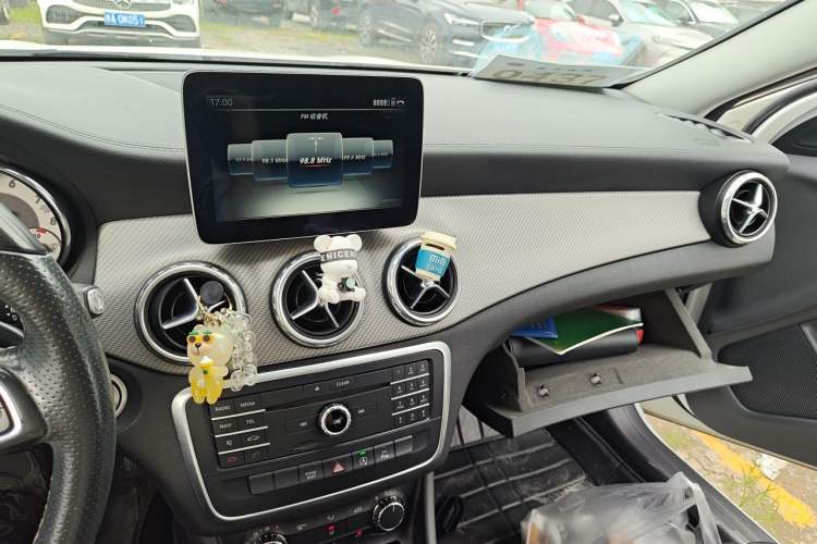 Used Mercedes-Benz GLA 2016 GLA 200 Fashion Model Audio And AC Panel