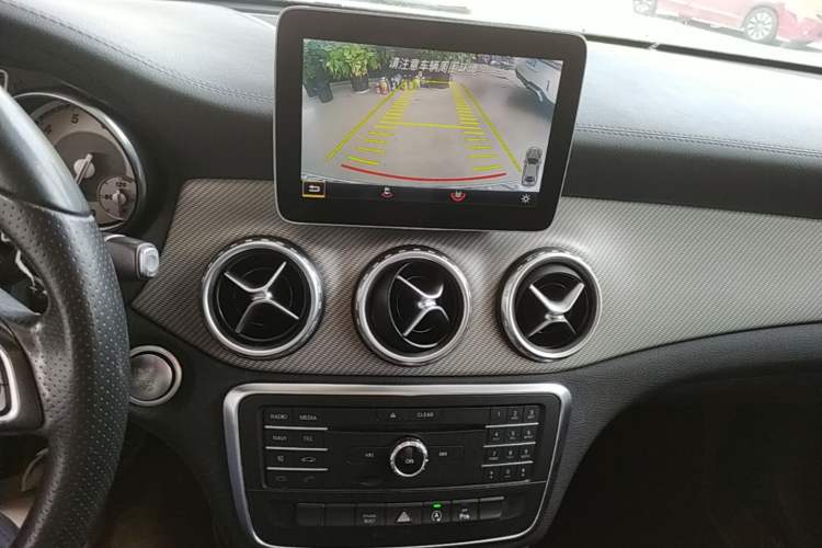 Used Mercedes-Benz GLA 2016 GLA 200 Fashion Model Audio And AC Panel