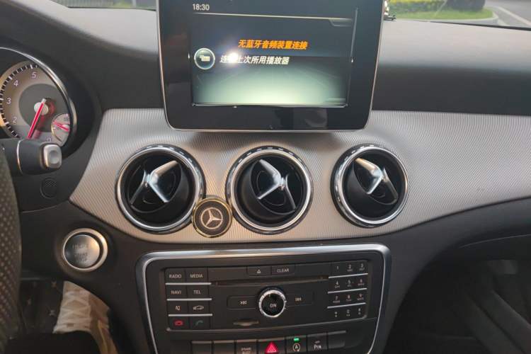 Used Mercedes-Benz GLA 2016 GLA 200 Sport Edition Audio And AC Panel