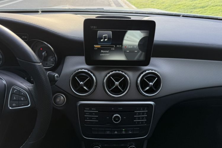 Used Mercedes-Benz GLA 2016 GLA 200 Fashion Model Audio And AC Panel