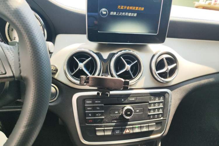 Used Mercedes-Benz GLA 2016 GLA 200 Fashion Model Audio And AC Panel