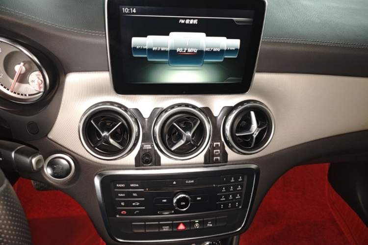 Used Mercedes-Benz GLA 2016 GLA 200 Fashion Model Audio And AC Panel
