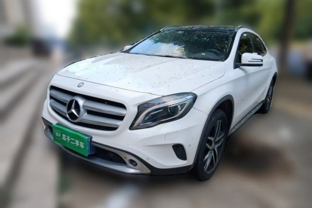 Mercedes-Benz GLA 2016 GLA 200 Fashion Model с пробегом