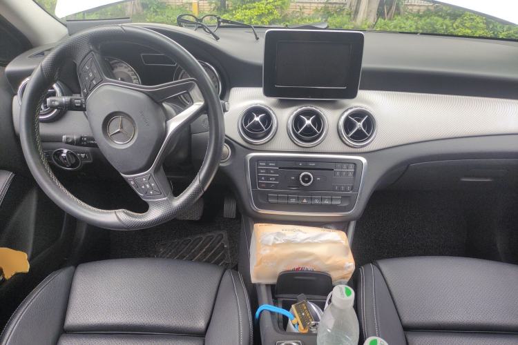 Used Mercedes-Benz GLA 2016 GLA 200 Sport Edition Center Console
