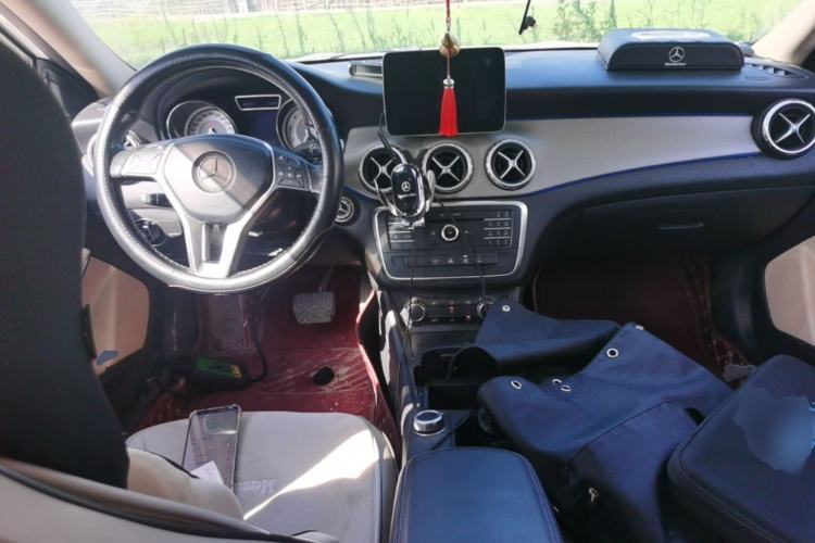 Used Mercedes-Benz GLA 2016 GLA 200 Fashion Model Center Console