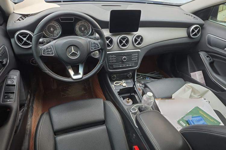 Used Mercedes-Benz GLA 2016 GLA 200 Fashion Model Center Console