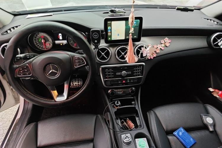 Used Mercedes-Benz GLA 2016 GLA 200 Fashion Model Center Console