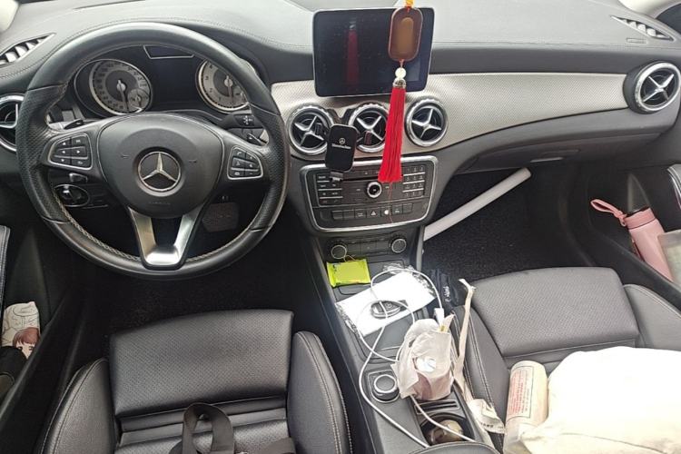 Used Mercedes-Benz GLA 2016 GLA 200 Fashion Model Center Console