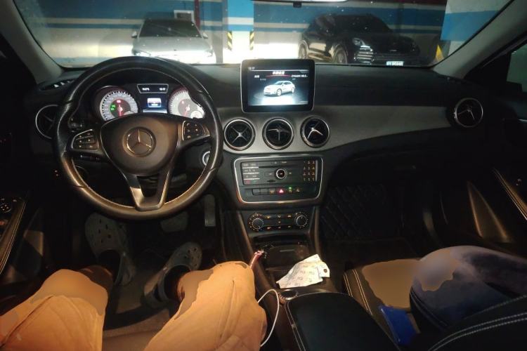 Used Mercedes-Benz GLA 2016 GLA 200 Fashion Model Center Console