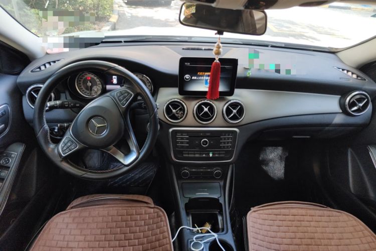 Used Mercedes-Benz GLA 2016 GLA 200 Fashion Model Center Console