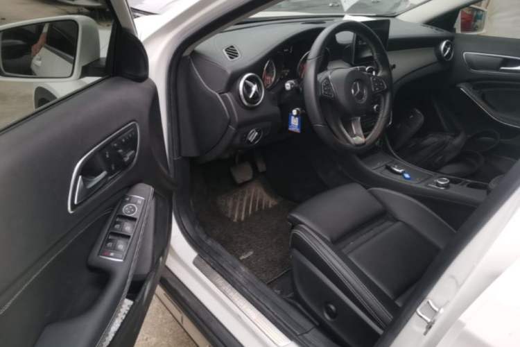 Used Mercedes-Benz GLA 2016 GLA 200 Fashion Model Driver Seat