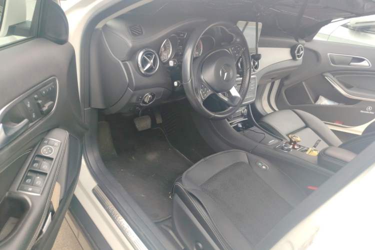 Used Mercedes-Benz GLA 2016 GLA 200 Fashion Model Driver Seat